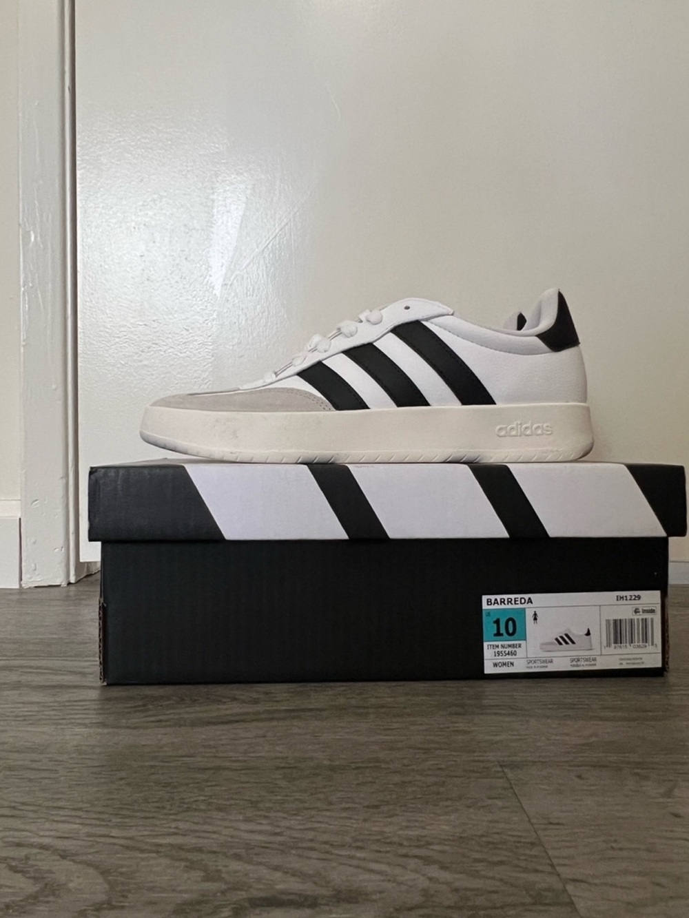 Adidas Barreda Shoes Women's Retro Ttoe Terrace Tennis White Black Pick Size 10
